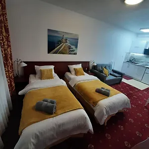 M-apartamenty W Hotelu Polonia Hotel apartamentowy Kołobrzeg